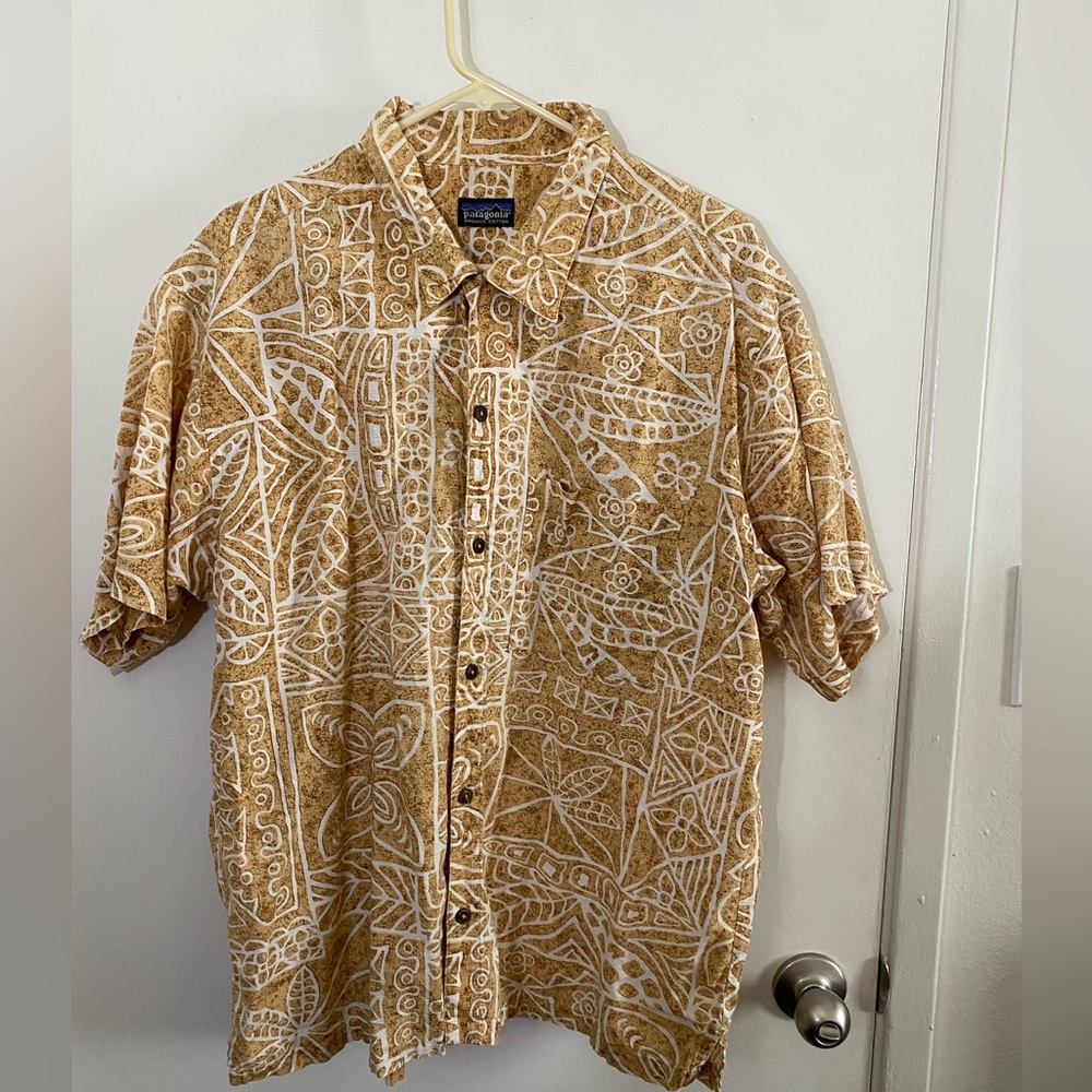 Men’s Medium Patagonia Wheat Hawaiian Shirt